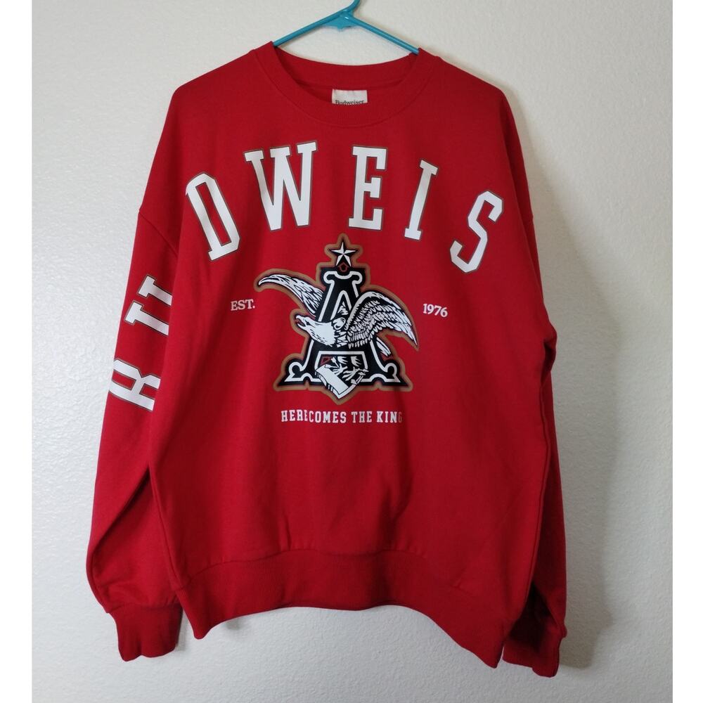 Budweiser Beer NWT Men's Size Medium Spellout Anheuser-Busch Logo Red Sweatshirt